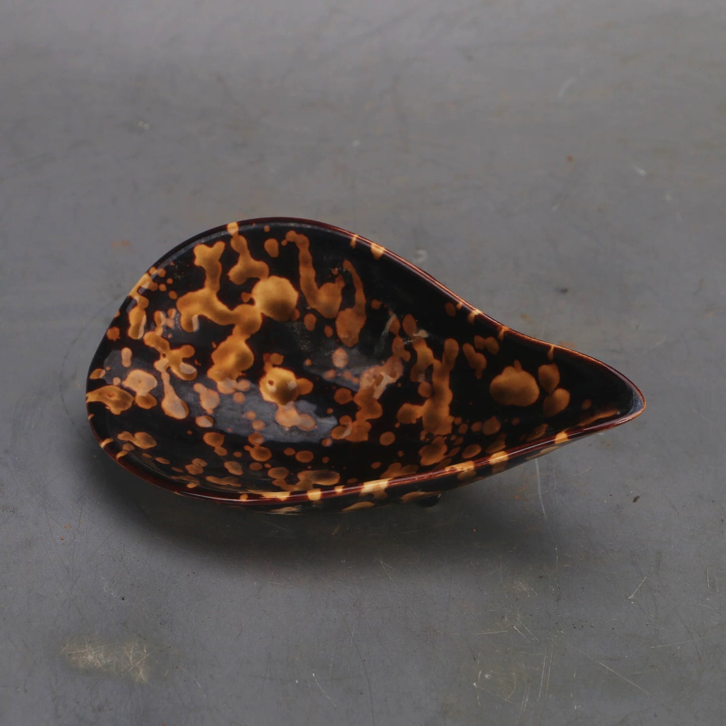 Tortoiseshell Leaf Scholar’s Dish