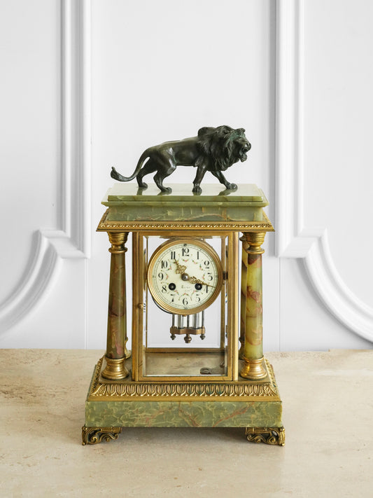 Gilt-Bronze and Agate Fireplace Clock with Bronze Lion
