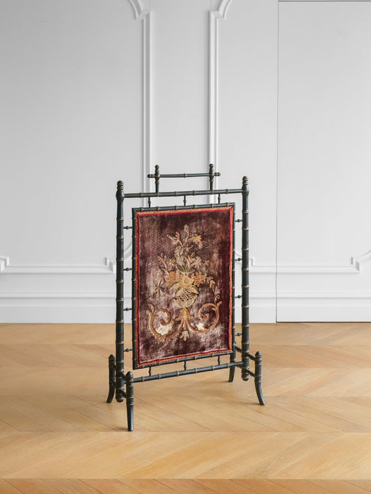 Woodcarving Imitation Bamboo Velvet Fireplace Screen