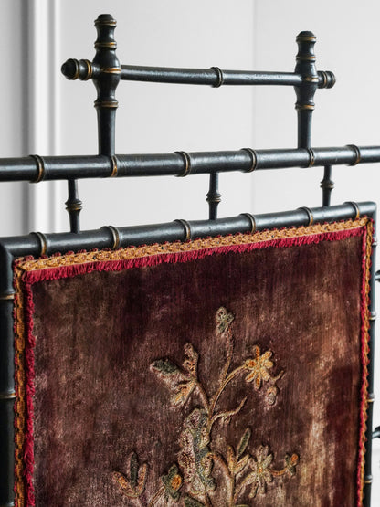 Woodcarving Imitation Bamboo Velvet Fireplace Screen