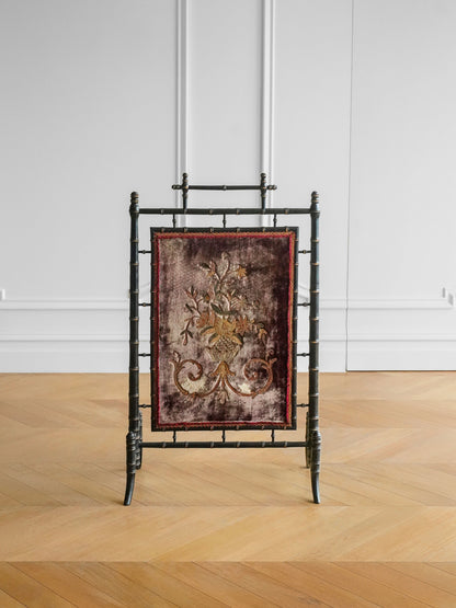 Woodcarving Imitation Bamboo Velvet Fireplace Screen