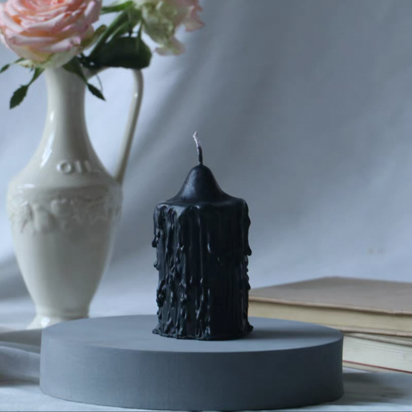 Nuit Noire Sculptural Candles