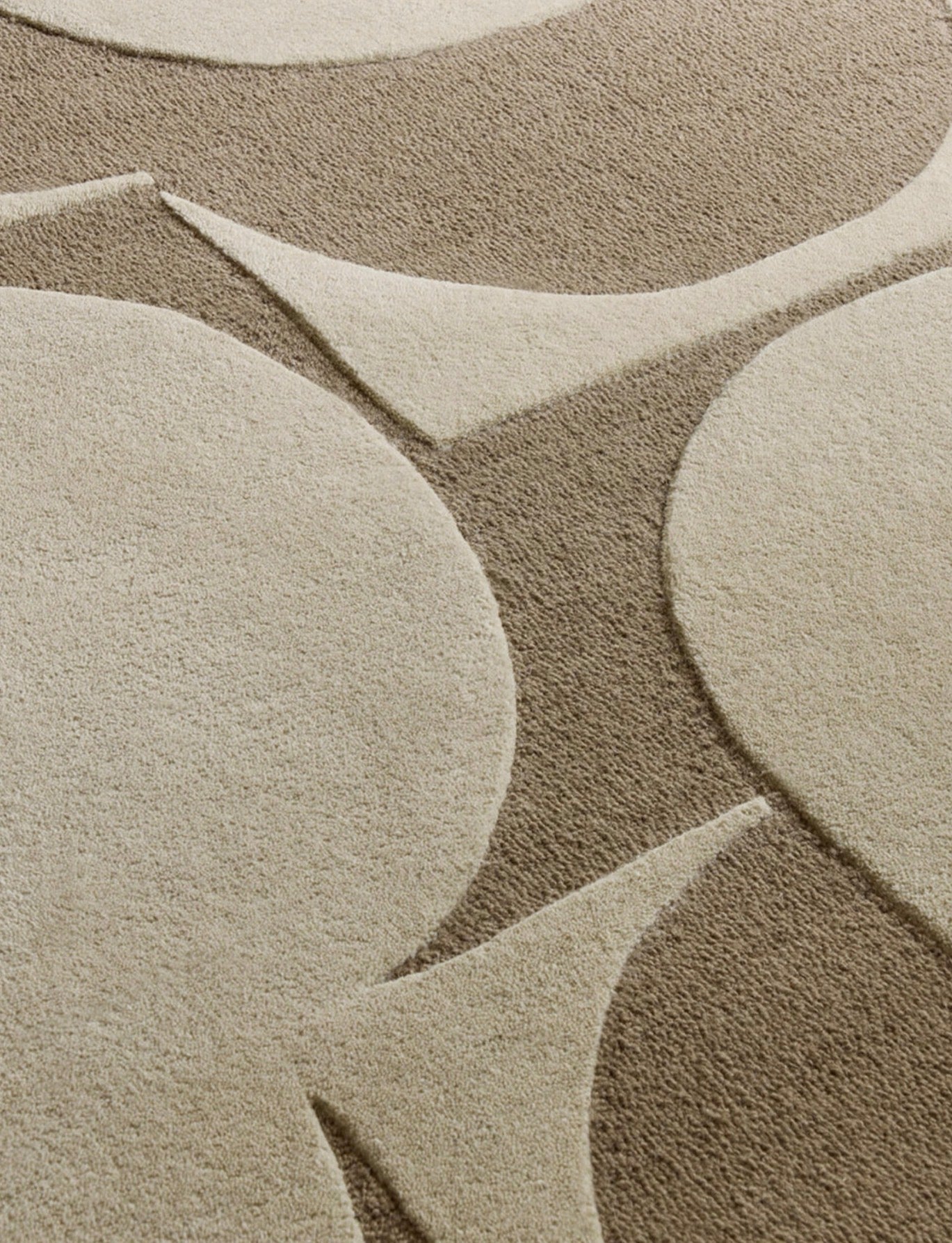 Petaline Handwoven Rug – Taupe Ivory