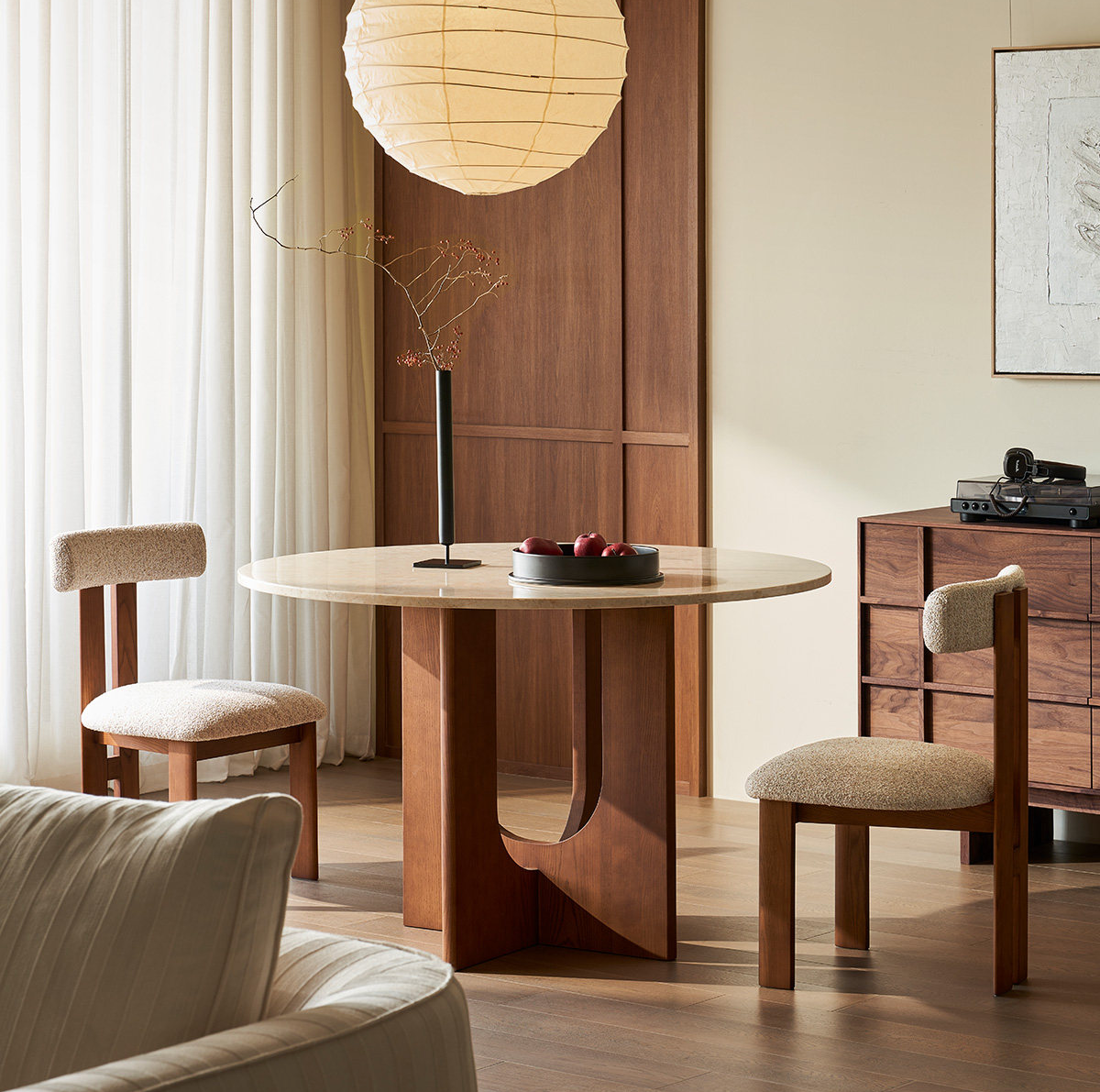 Aurelia Round Dining Table