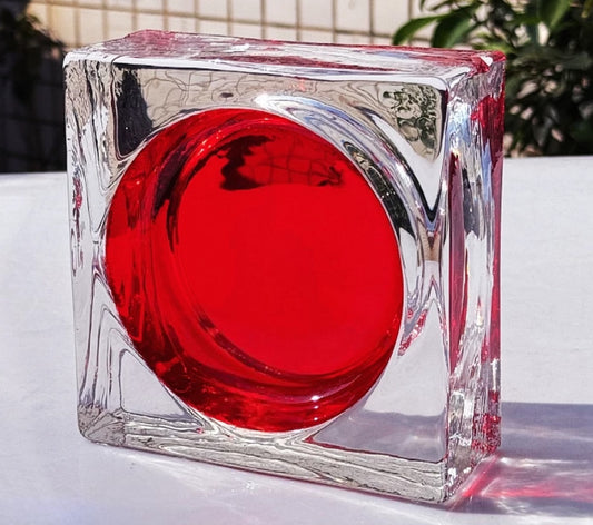Round Pattern Solid Glass Brick – Cherry Spark