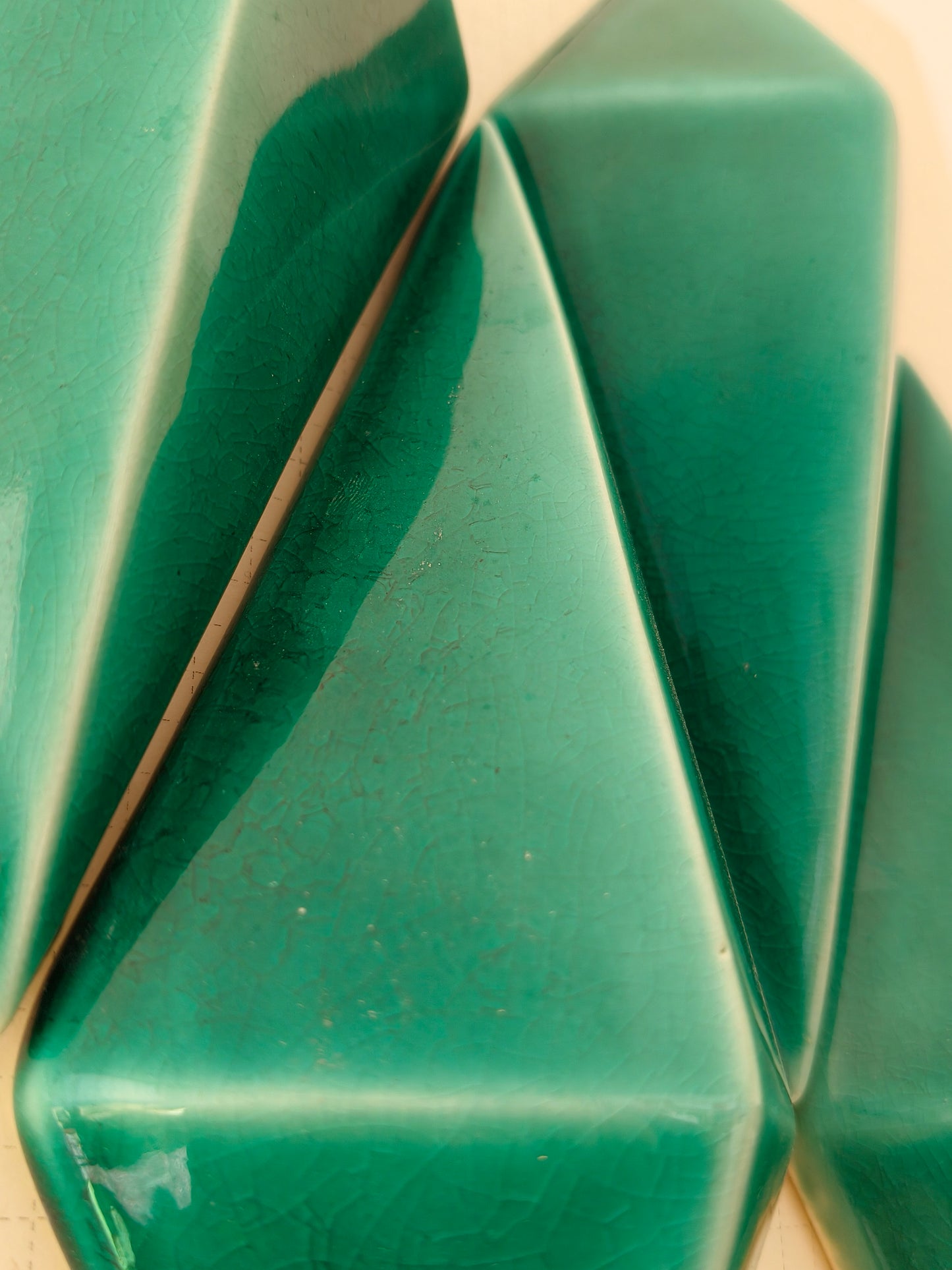 Faceted Emerald Tile