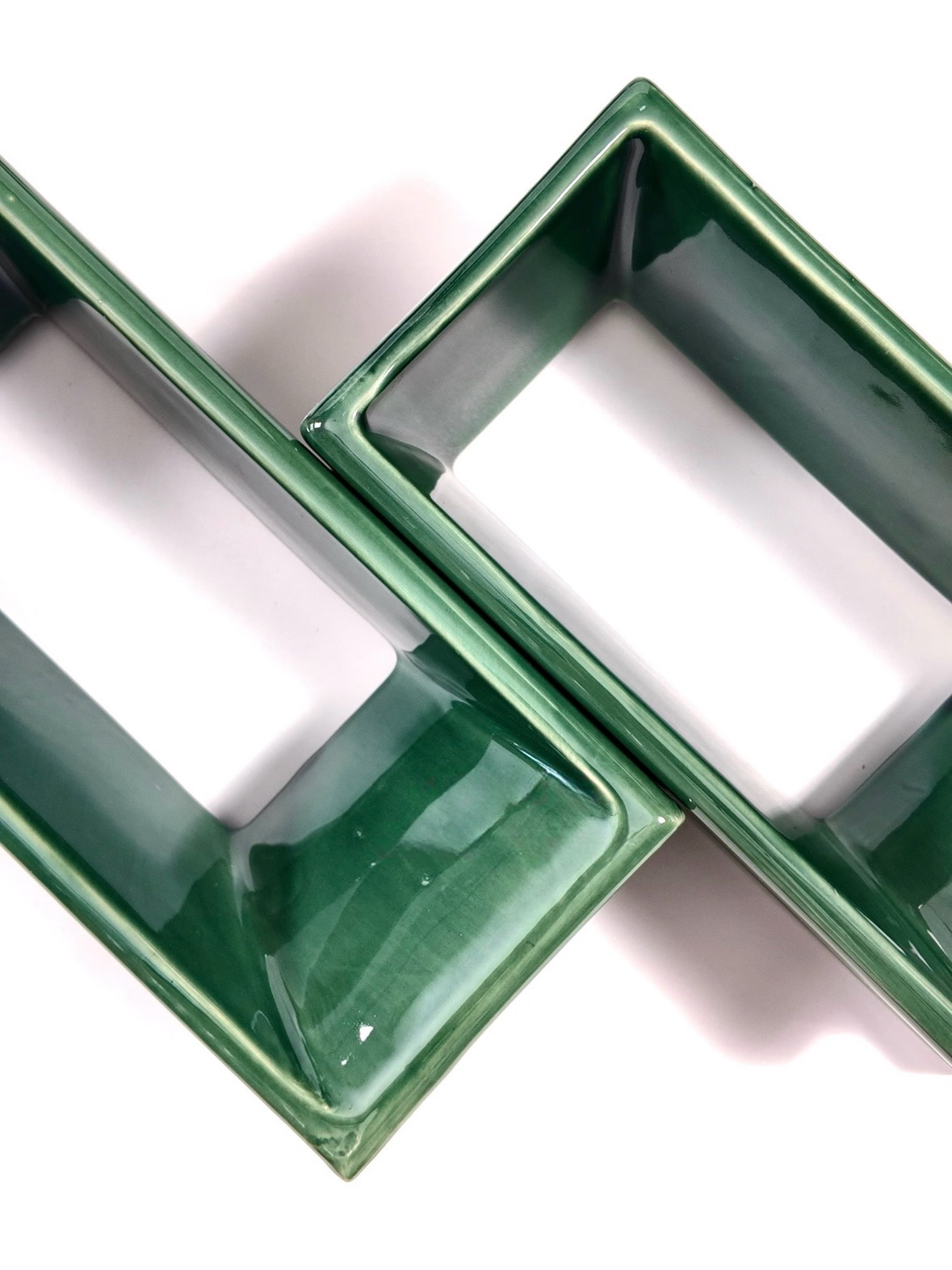 Emerald Frame Ceramic Brick Tile