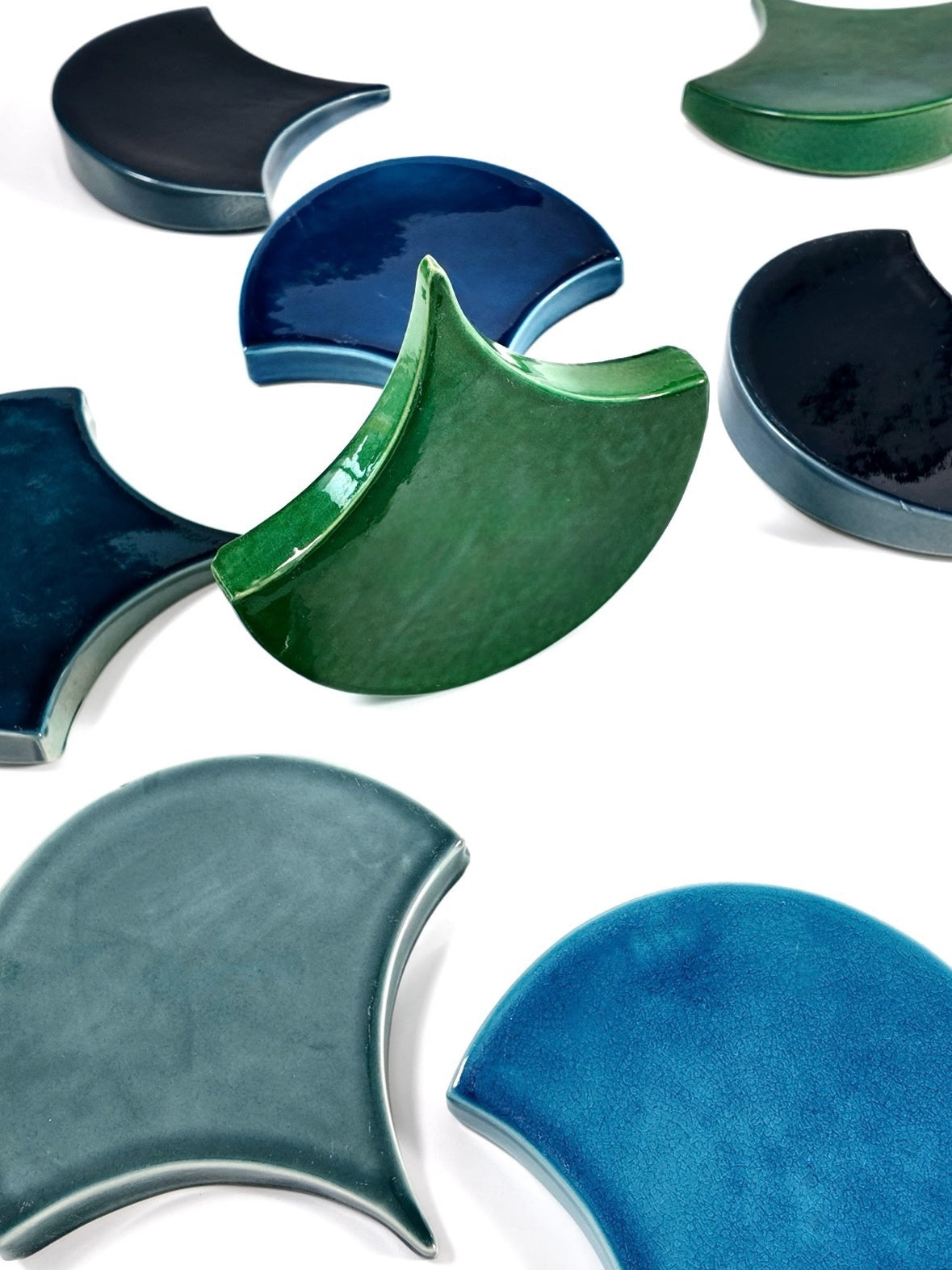 Lotus Arc Ceramic Wall Tile